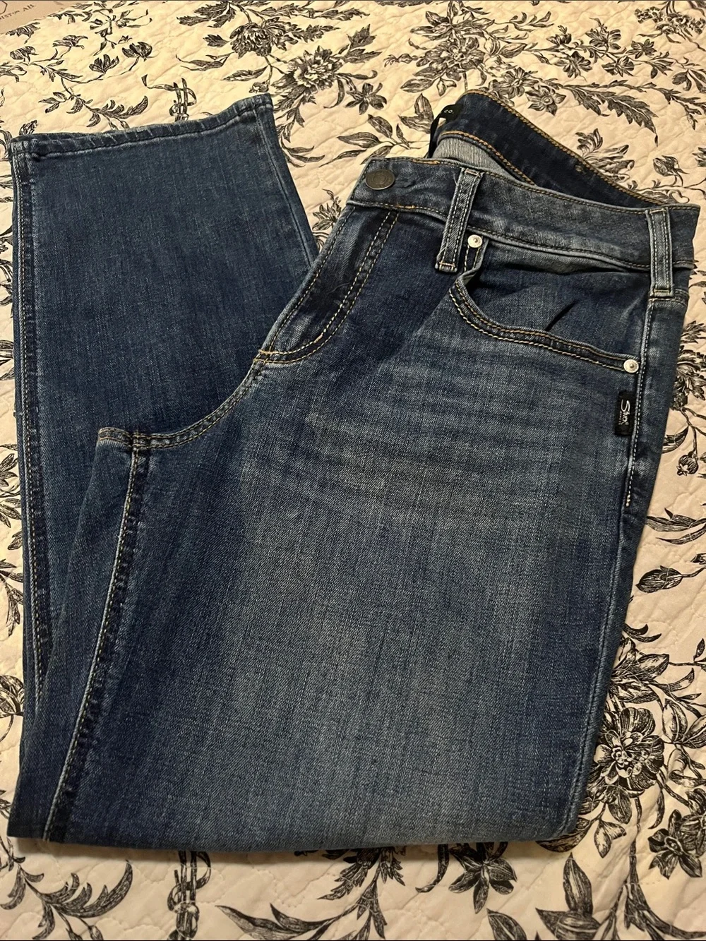 Silver Jeans Deep Blue Cropped Women's Jeans